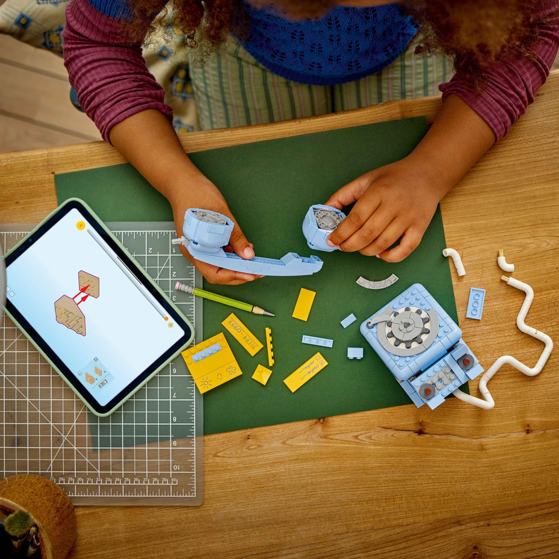 Lego Creator Retro Telephone Rebuildable Set Toys & Games > Toys > Construction Toys > Interlocking Blocks > LEGO > LEGO Creator