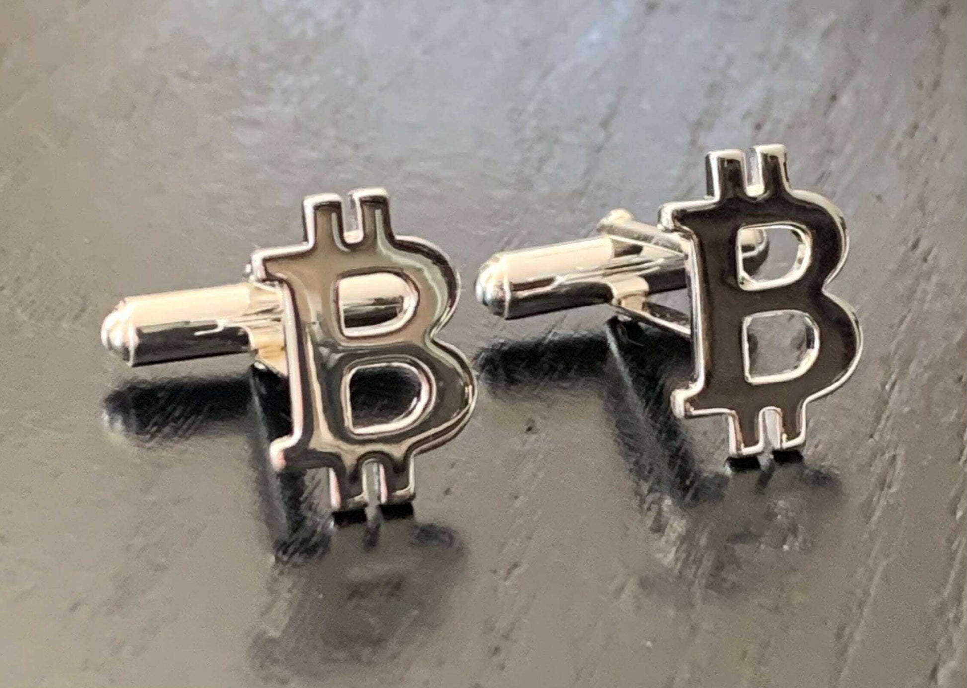 Bitcoin Cufflinks in 925 Sterling Silver - Stylish Luxury Accessory Accessories
