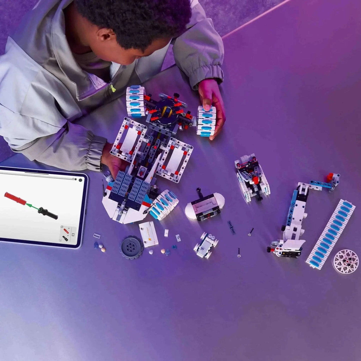 Lego Technic Lunar Outpost Rover Moon Vehicle for Space Exploration Toys & Games > Toys > Construction Toys > Interlocking Blocks > LEGO > LEGO Technic