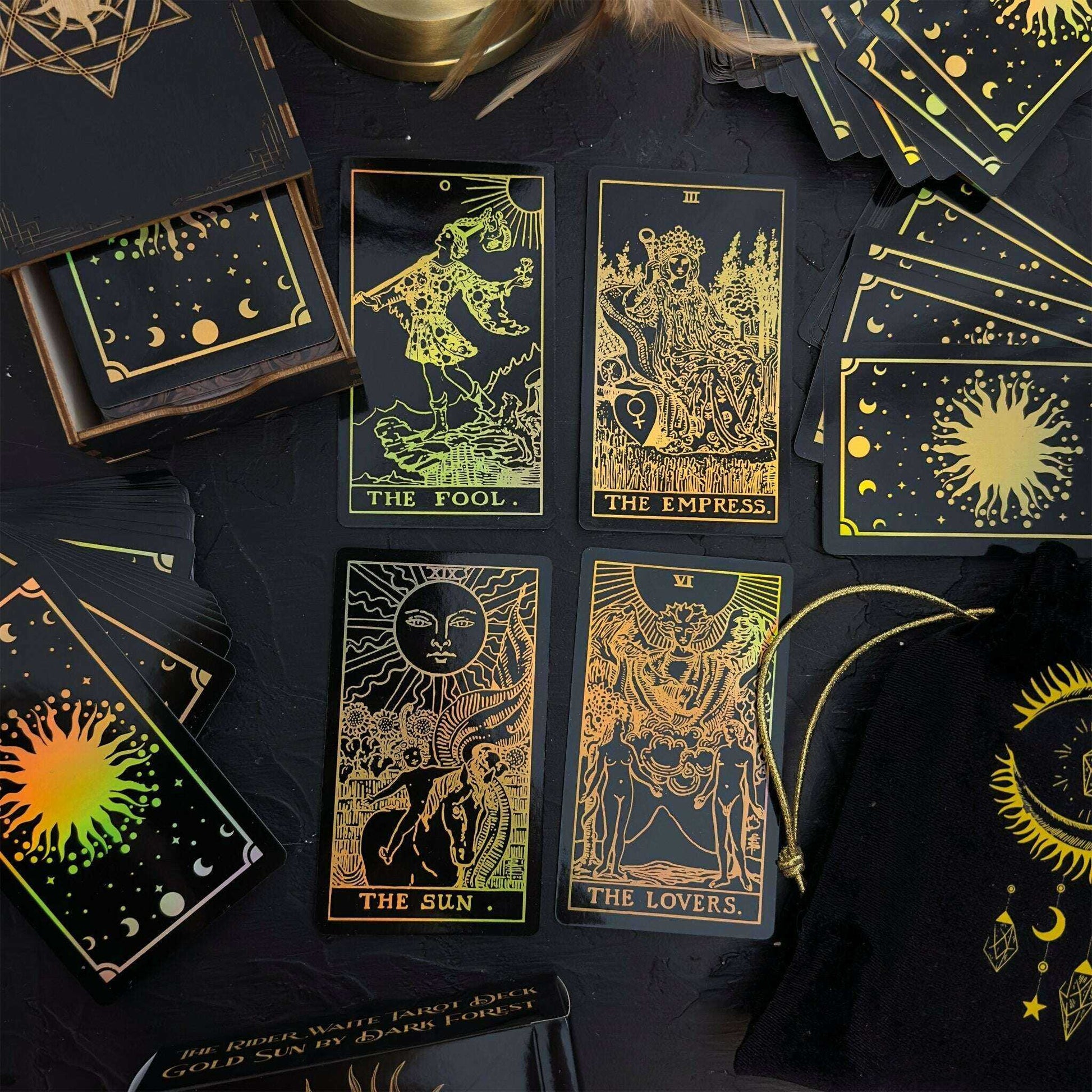 The Smith-Waite Tarot Cards - Gold Rainbow Foil Adults