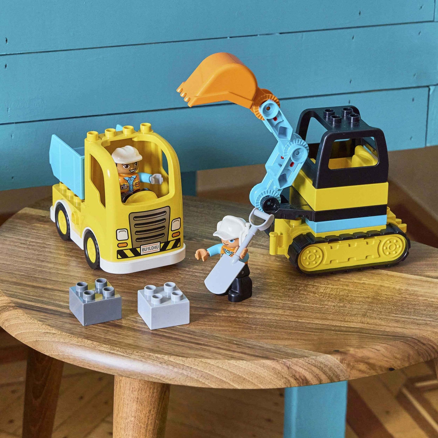 Duplo Truck and Tracked Excavator Set for Endless Building Adventures Toys & Games > Toys > Construction Toys > Interlocking Blocks > LEGO > LEGO Duplo