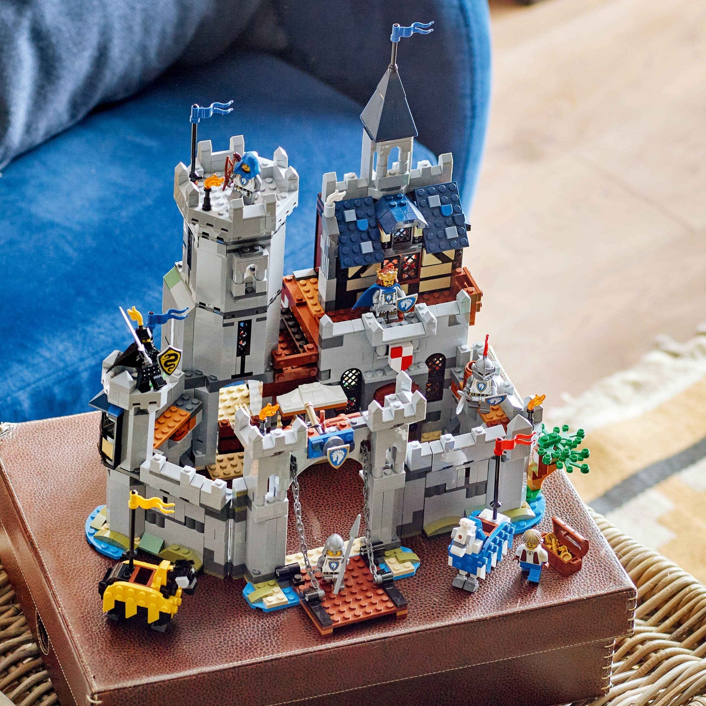 Lego Medieval Castle Set - Creator Medieval Horse Knight Castle Toys & Games > Toys > Construction Toys > Interlocking Blocks > LEGO > LEGO Creator