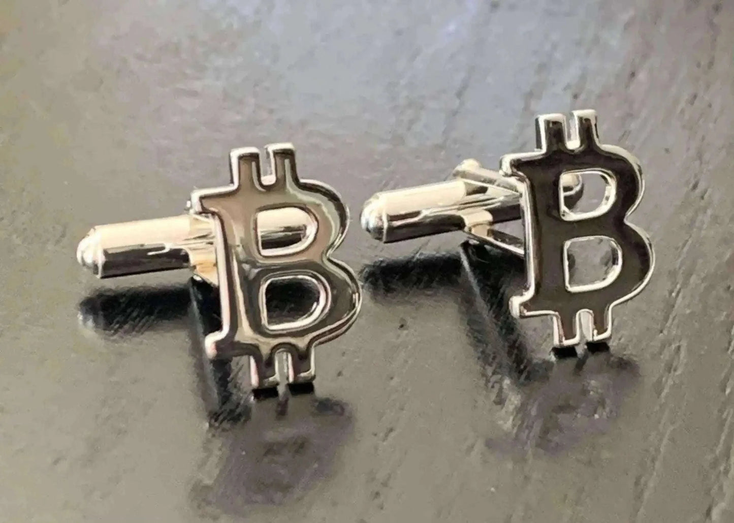 Bitcoin Cufflinks in 925 Sterling Silver - Stylish Luxury Accessory Accessories