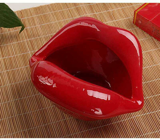Sexy Lip Shape Ashtray for an Elegant Smoking Experience Home & Garden