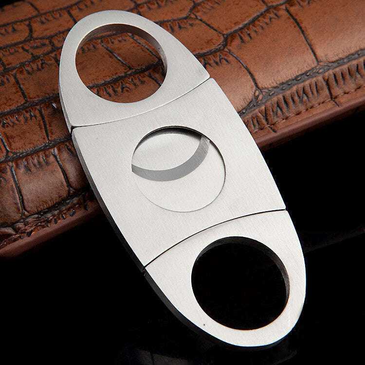 Genuine Leather Cigar Case for Secure and Stylish Storage Adults