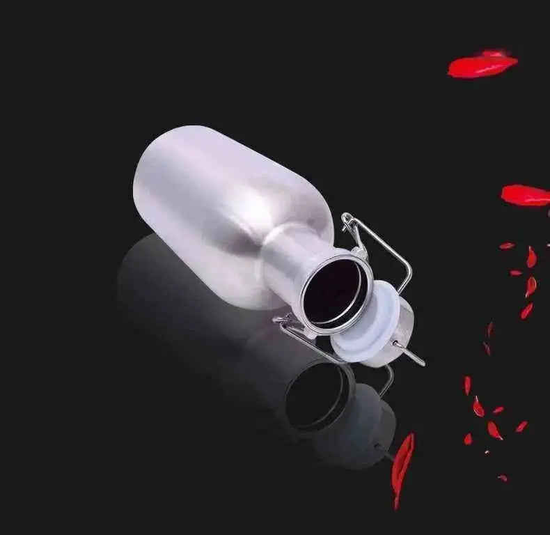 Growler 2 Go - Portable Carrier for Fresh Brews Drinkware