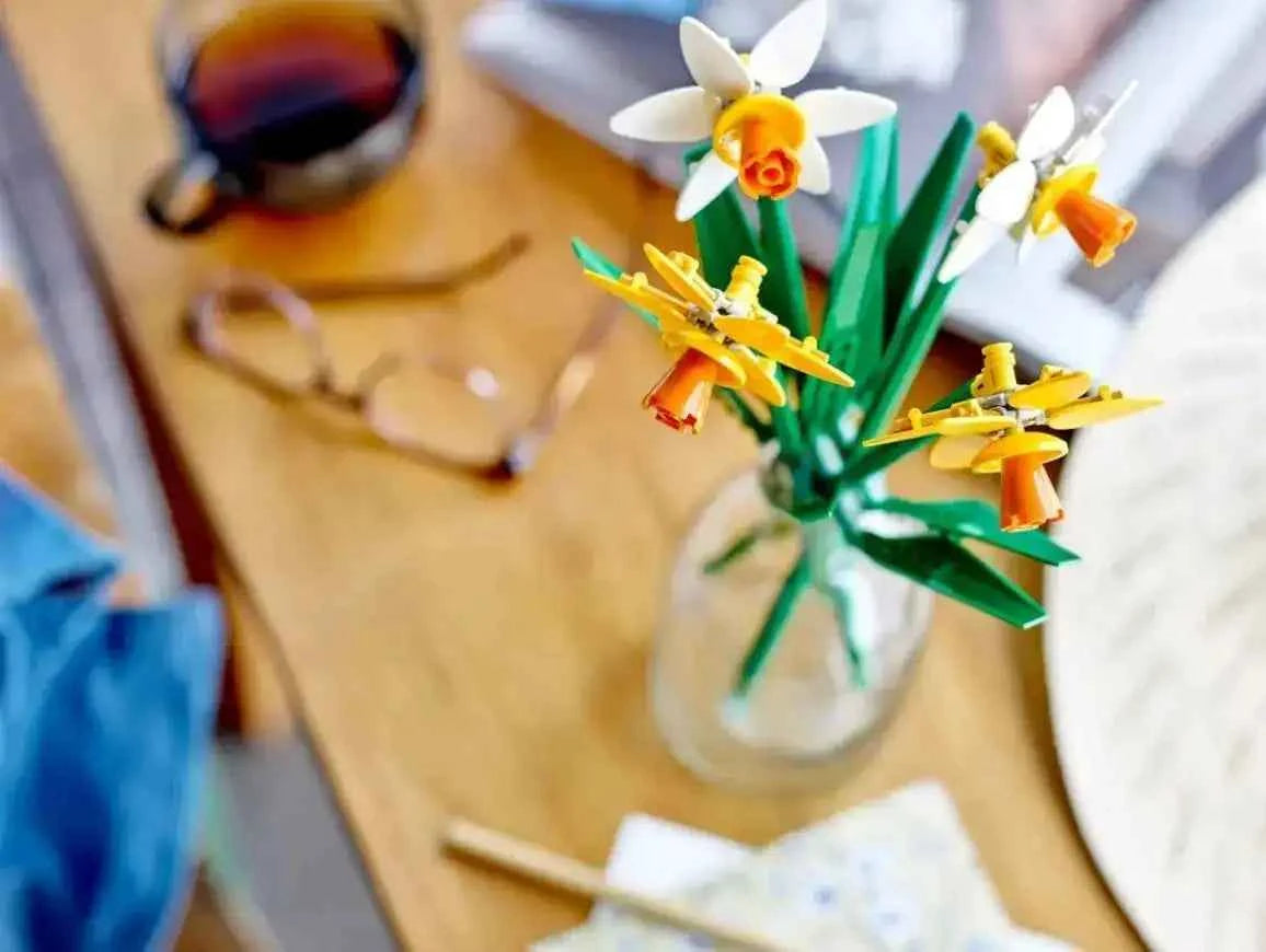 Lego Botanicals Daffodils Toys & Games > Toys > Construction Toys > Interlocking Blocks > LEGO > LEGO Flowers