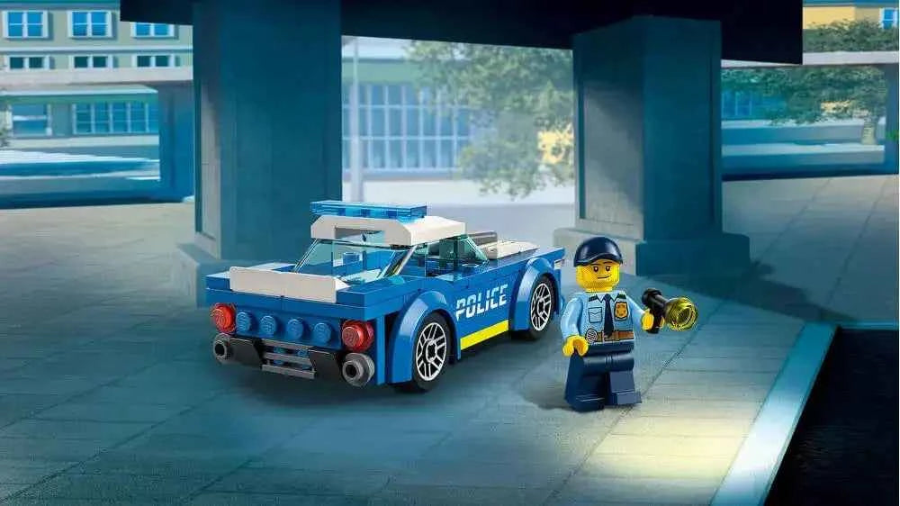 Lego City Police Car Toys & Games > Toys > Construction Toys > Interlocking Blocks > LEGO > LEGO City