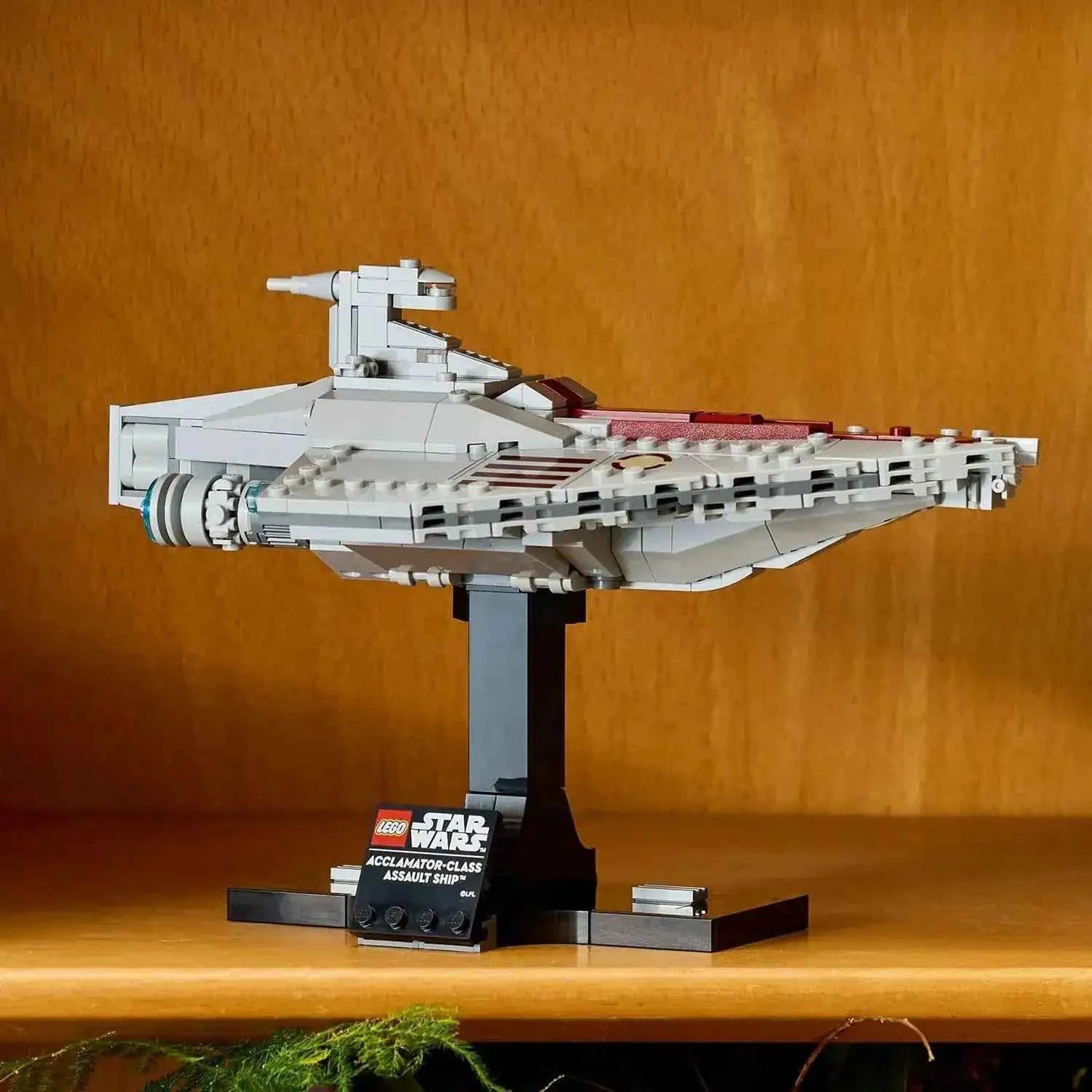 Lego Star Wars Acclamator-Class Assault Ship Toys & Games > Toys > Construction Toys > Interlocking Blocks > LEGO > LEGO Star Wars