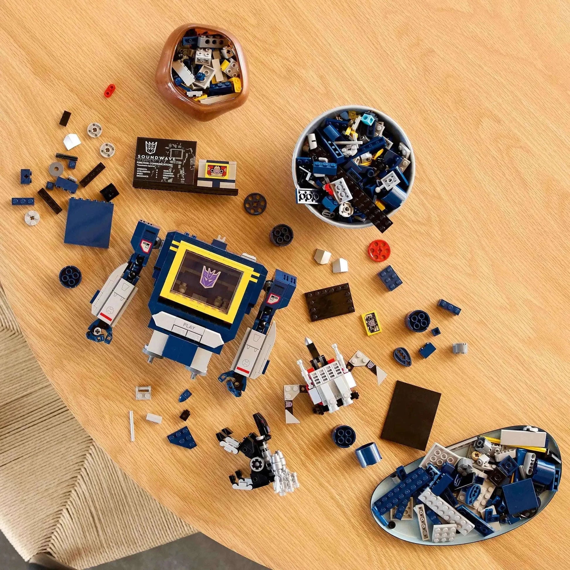 Lego Transformers Soundwave: Ultimate Collectible Build and Transform Set Toys & Games > Toys > Construction Toys > Interlocking Blocks > LEGO > LEGO Icons